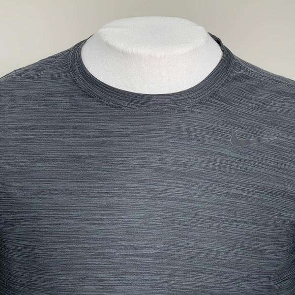 Nike Dri-Fit Dark Gray T-Shirt Medium - Picture 3 of 6